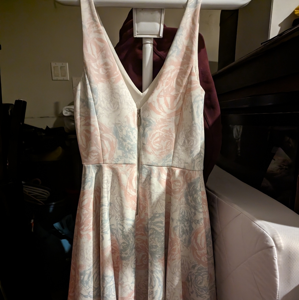 Elle medium dress